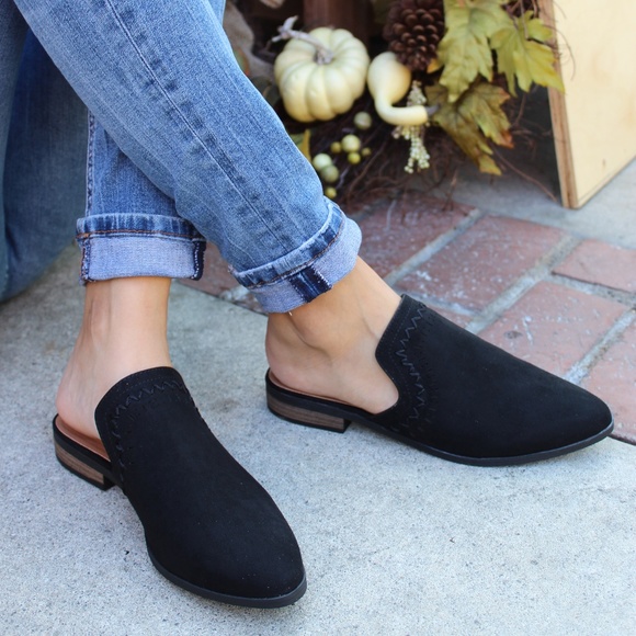 Shoes - 🚨LAST PAIR//The Meadow// Black Mule/Flat